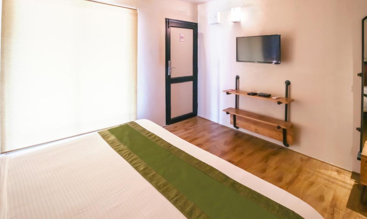 Treebo Trend Beach Box Hotel Baga Kültér fotó
