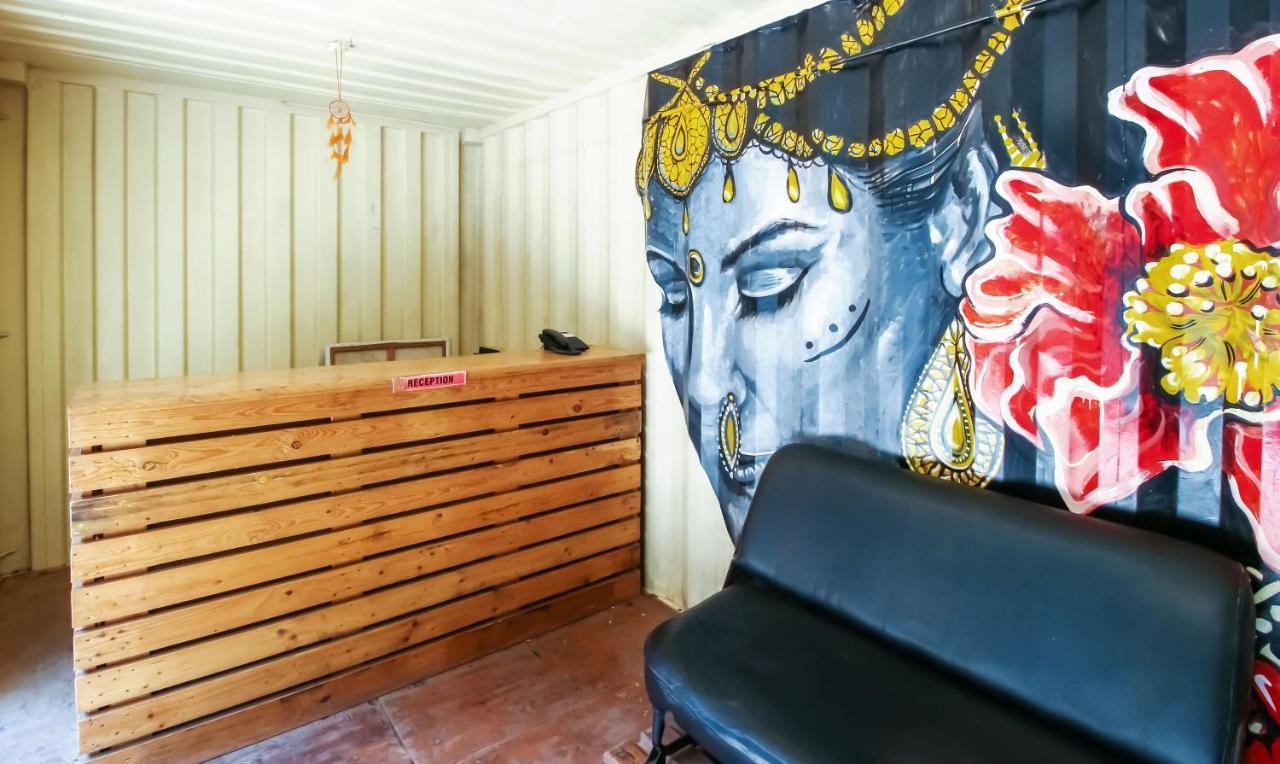 Treebo Trend Beach Box Hotel Baga Kültér fotó